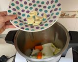 Foto del paso 6 de la receta: Calabacines rellenos de carne picada y verduras MC
