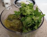 A picture of step 4 of Salsa Verde (Tomatillo Sauce).