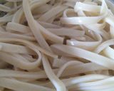 Foto langkah ke 1 dari resep Fettuccine goreng jawa.