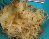 Foto langkah ke 1 dari resep Cheesy Hash Browns.