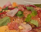 Foto del paso 6 de la receta: Tiradito de Salmón con Salsa de Cítricos y Miel de Pomelo