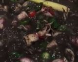Foto langkah ke 6 dari resep Tumis Cumi hitam.