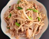 Hình bước làm 6 của món Củ cải khô xào thịt ba chỉ