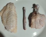 Foto del paso 3 de la receta: Alitas de Pollo 'Lollipop' Espectaculares