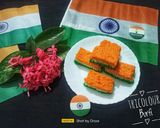 તિરંગા બરફી (Tricolour Barfi Recipe In Gujarati) રેસીપી સ્ટેપ7ફોટો