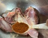 Gambar langkah 1 resipi Ayam Goreng Airfyer.