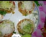 A picture of step 10 of Karachi ke mashoor burger.