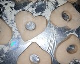 A picture of step 4 of Heart shaped donuts.