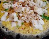 A picture of step 4 of Cheese omelet pizza.