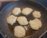 Foto del paso 5 de la receta: Tortitas de calabacín