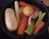 Foto del paso 1 de la receta: Sopa de pollo con albóndigas de jamón