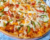 صورة لخطوة 3 من وصفة بيتزا وصلصة صنع منزلي 🍕🥣