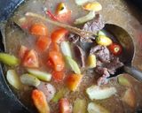 Foto langkah ke 5 dari resep Garang Asem Tetelan Sapi kuah segar mantab.