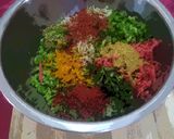 વેજીટેબલ સ્ટફ્ડ પરાઠા (Vegetable Stuffed Paratha Recipe In Gujarati) રેસીપી સ્ટેપ1ફોટો
