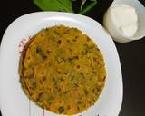 Methi-Palak-Makki ke Parathas recipe step 3 photo