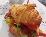 Foto langkah ke 4 dari resep Mini Croissant Sanwich.