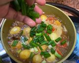 Foto langkah ke 4 dari resep Semur Tahu Telur Puyuh.