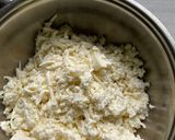 A picture of step 3 of Paneer roll gravy.