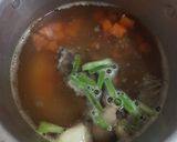Foto langkah ke 4 dari resep Sup Tulangan Ayam Wortel Pasta.