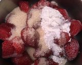 Foto langkah ke 4 dari resep Basic Cake with Strawberry Butter Cream.
