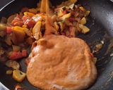 Foto del paso 4 de la receta: Dip ó untable de pimiento y calabacines tatemados🥙🧆🌯