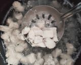 Gambar langkah 4 resipi Olivier Salad (Russian Salad).
