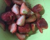 Foto langkah ke 2 dari resep (Bake) Strawberry Cheese Cake🍰 🍓bahan simple.