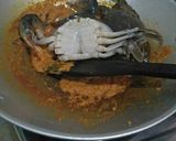 Foto langkah ke 4 dari resep Kare kepiting campur terong.