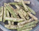 Foto del paso 3 de la receta Bastones de calabacin con hierbas provenzales