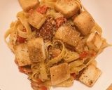 A picture of step 5 of BLT Pasta with garlic croutons.