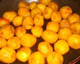 A picture of step 2 of Kashmiri Dum Aloo.