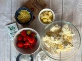 Сирочки в шоколаді з полуничним сюрпризом