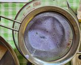 Foto langkah ke 4 dari resep Kue Mawar Tapioka Bunga Telang.