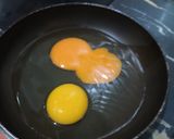 Foto langkah ke 2 dari resep Pakcoy Telur & Tahu goreng.
