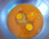 Foto del paso 1 de la receta: Rosquillas de naranja esponjosas con aromas a azahar