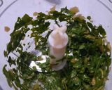 Foto del paso 8 de la receta: Pesto de albahaca en mortero y procesadora