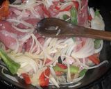 Foto del paso 1 de la receta: Revuelto de carne con Huevos