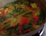 Foto langkah ke 5 dari resep Patin Kemangi Kuah Kuning.