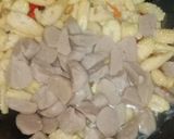 Foto langkah ke 4 dari resep Tumis janten bakso.