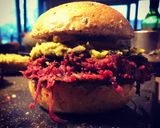Une image de l'étape 6 de Burger de betterave / guacamole / frites de butternut.
