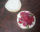 Foto del paso 2 de la receta: Hamburguesa de pescado empanado, ensalada remolacha y huevo duro