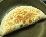 Foto langkah ke 7 dari resep Spinach Quesadilla.