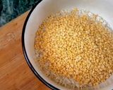 A picture of step 1 of Sarkarai pongal.