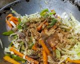 A picture of step 3 of Veg. Hakka Noodles.