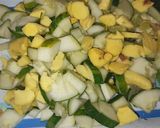 A picture of step 3 of Lemun kokwamba(cucumber) da citta(ginger.