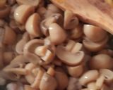 Foto langkah ke 3 dari resep Ayam Jamur Kecap Super Praktis (Untuk Toping Mie).