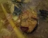 Foto langkah ke 5 dari resep Sop ikan baby tuna.