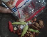 Foto langkah ke 2 dari resep Lotek sayur simpel.