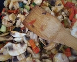 Foto del paso 7 de la receta: 🫘Alubias pintas con champiñones🍄‍🟫