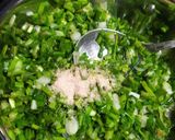 A picture of step 3 of Cheesy spring onion sev sabji.